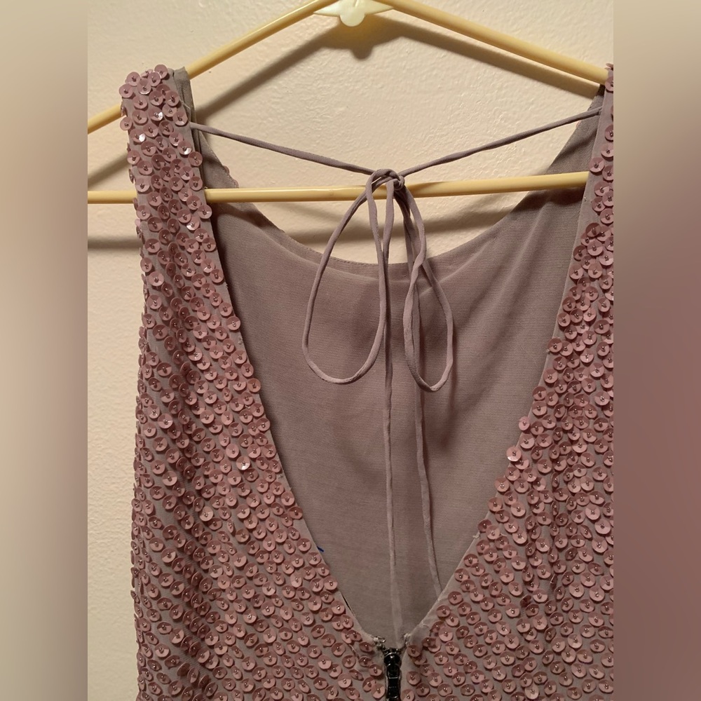Alice & Olivia Dusty Rose Sequin Dress - Picture 7 of 13